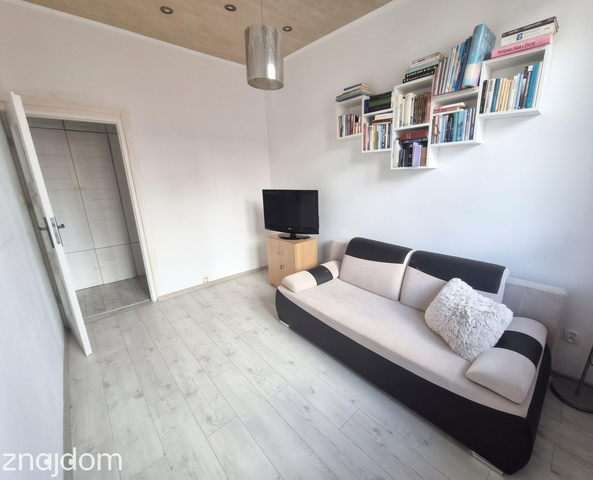 3-pokojowe mieszkanie z garażem i prywatną działką 550m² Kończewicach - zdjęcie 5