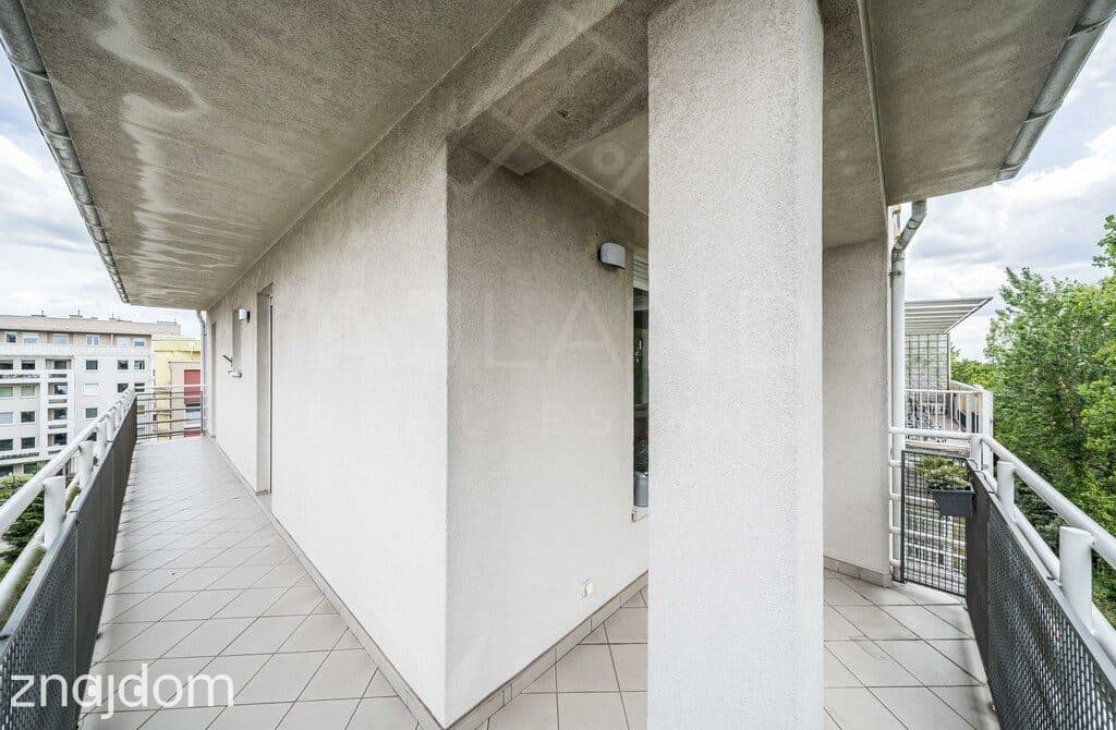 Komfortowe 3 pokojowe mieszkanie z dużym balkonem! - zdjęcie 16