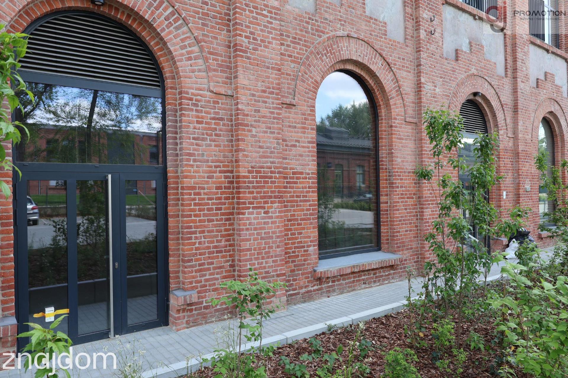 Efektowny wysoki industrialny lokal usługowy Fuzja - zdjęcie 3