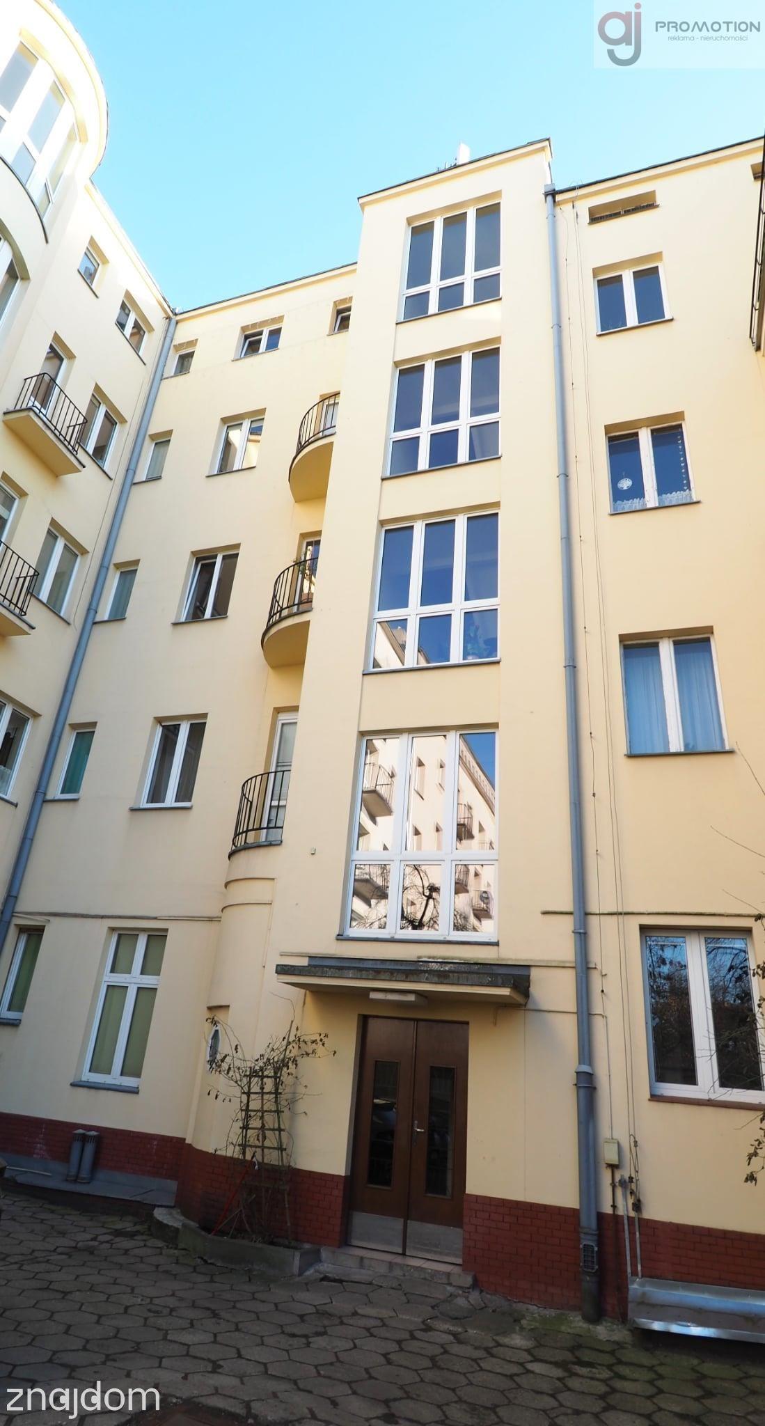 Przestronne mieszkanie w centrum Łodzi – inwestycja lub biuro!