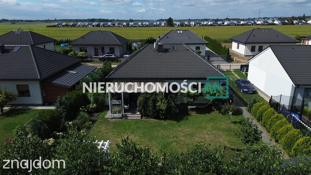Dom wolnostojący Siekierki Wielkie - zdjęcie 16