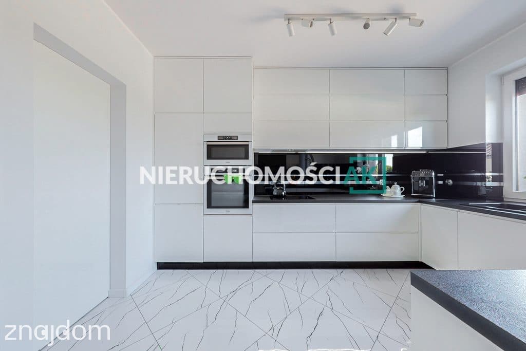 Dom wolnostojący 246m2 Ogród 1600m2 Młodojewo - zdjęcie 5