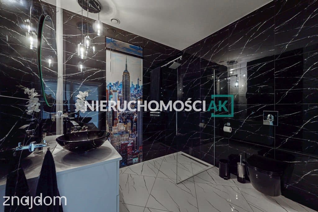 Dom wolnostojący 246m2 Ogród 1600m2 Młodojewo - zdjęcie 10