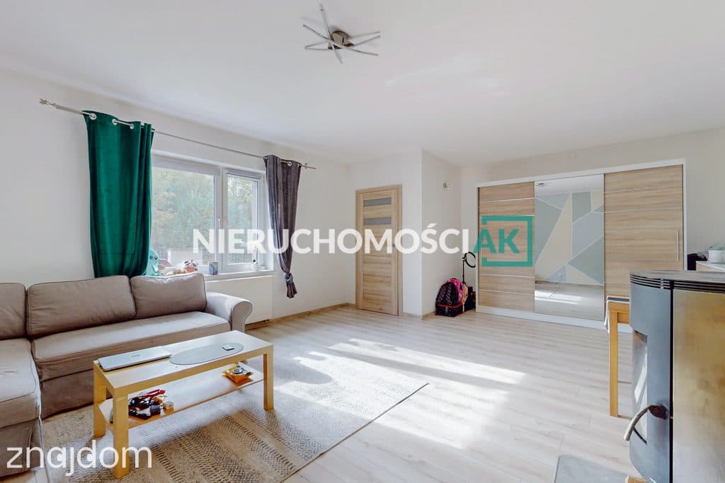 Dom 208 m² w malowniczej okolicy z niezależnym mieszkaniem - zdjęcie 10