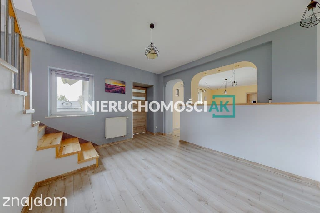 Dom 208 m² w malowniczej okolicy z niezależnym mieszkaniem - zdjęcie 13