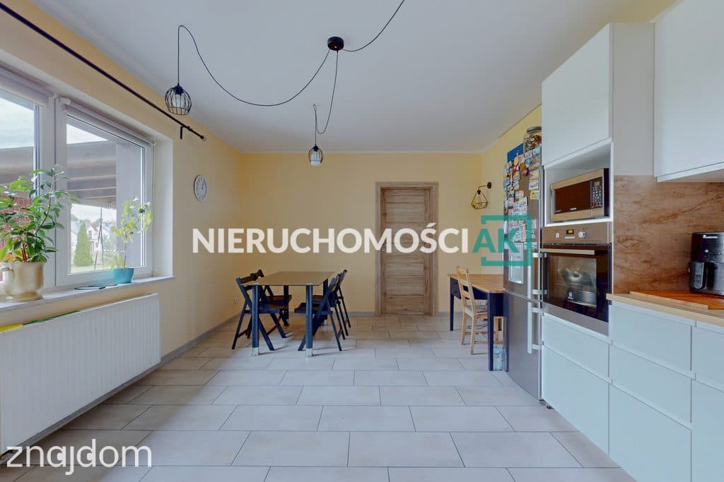 Dom 208 m² w malowniczej okolicy z niezależnym mieszkaniem - zdjęcie 14