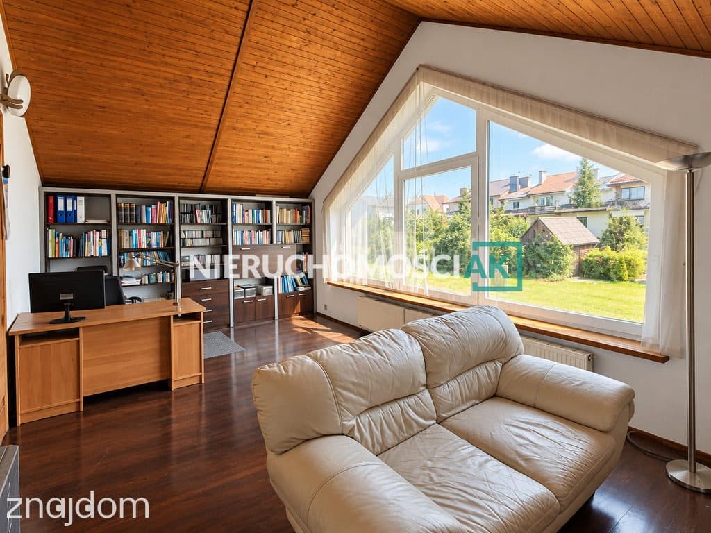 Dom wolnostojący 250 m² | 6 pokoi | Fotowoltaika | - zdjęcie 2