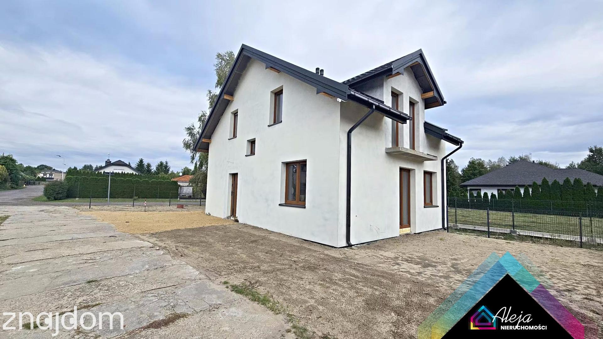 Nowy dom ze świetną komunikacją do centrum. - zdjęcie 13
