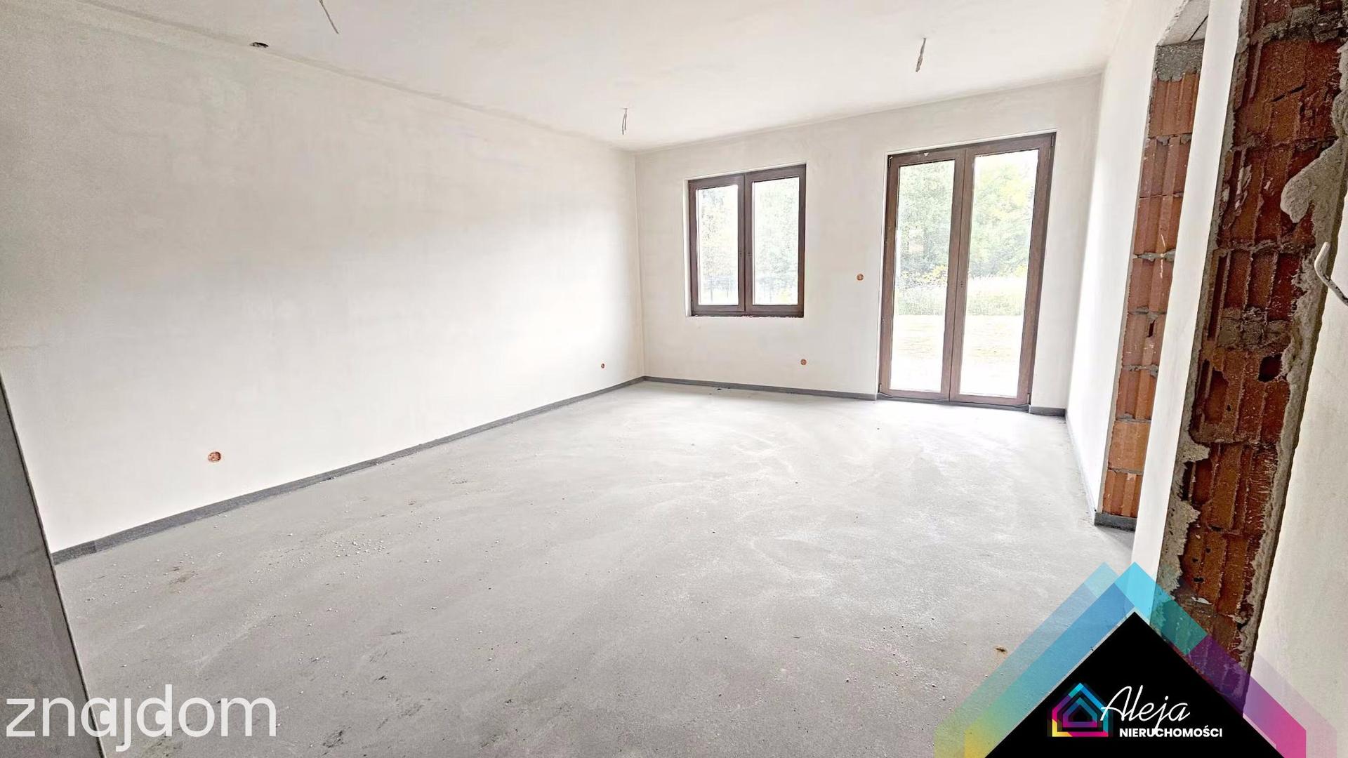 Nowy dom ze świetną komunikacją do centrum. - zdjęcie 8