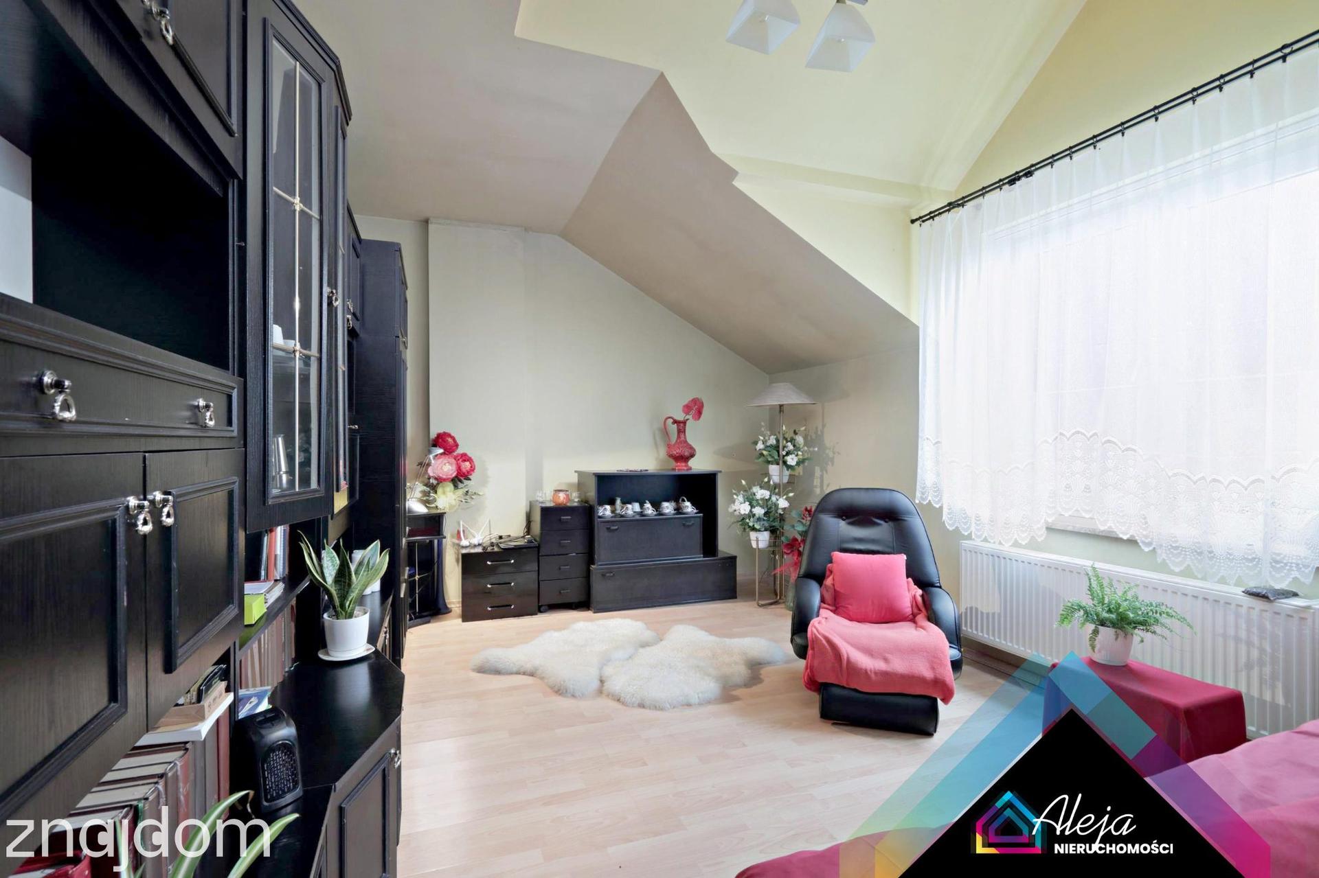 Dom z potencjałem inwestycyjnym 366 m² | 2 wejścia | Działka 2682 m² - zdjęcie 11