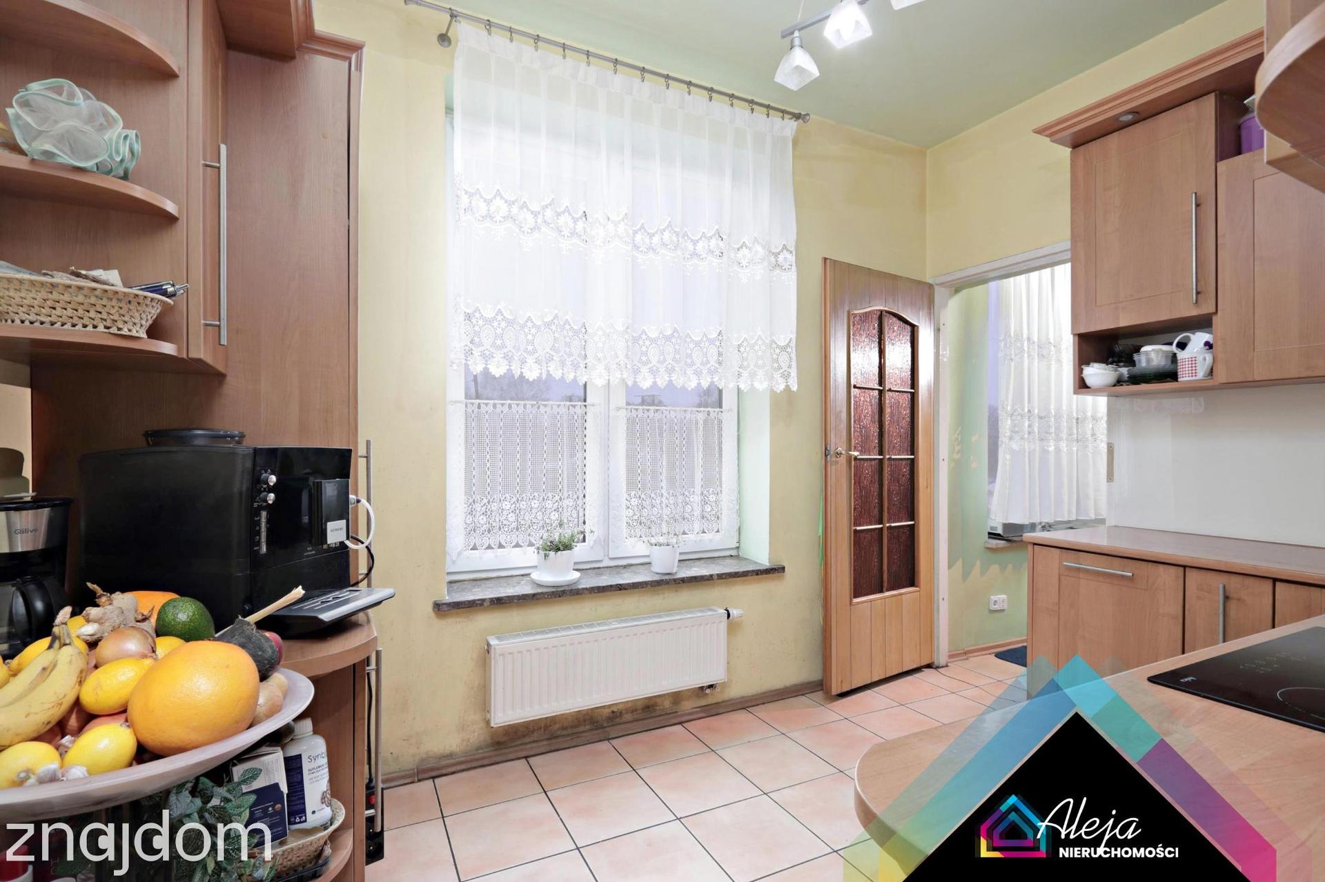Dom z potencjałem inwestycyjnym 366 m² | 2 wejścia | Działka 2682 m² - zdjęcie 6