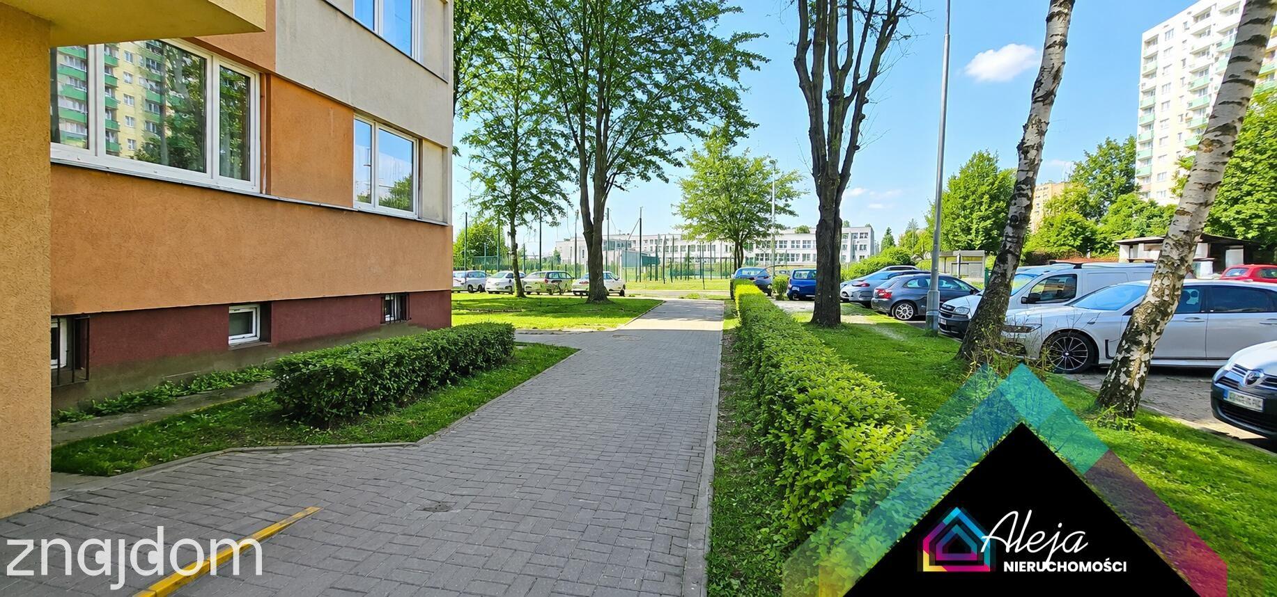 3 pokojowe mieszkanie z dużym balkonem. - zdjęcie 13