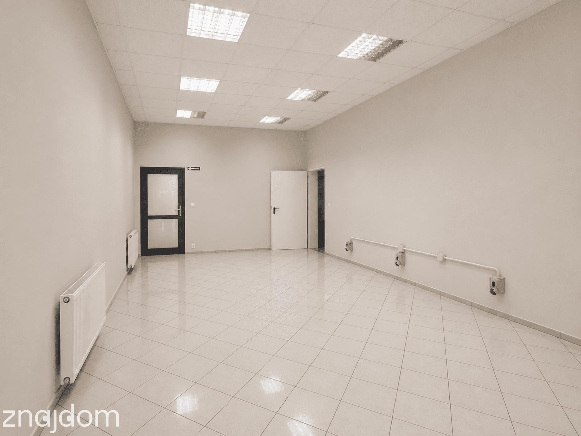 Lokal usługowy 400 m² | Pabianice | Parking | Ogrodzony teren | - zdjęcie 12