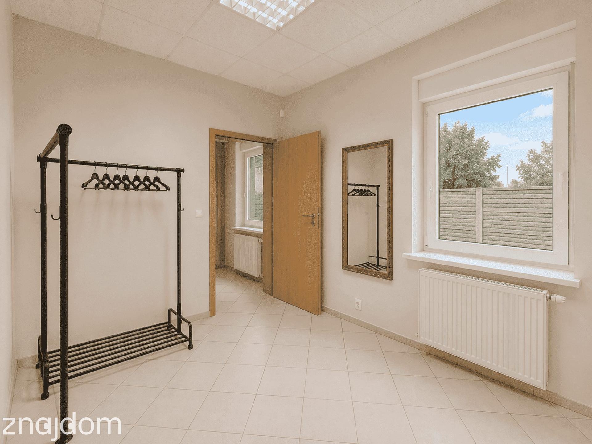 Lokal usługowy 400 m² | Pabianice | Parking | Ogrodzony teren | - zdjęcie 14