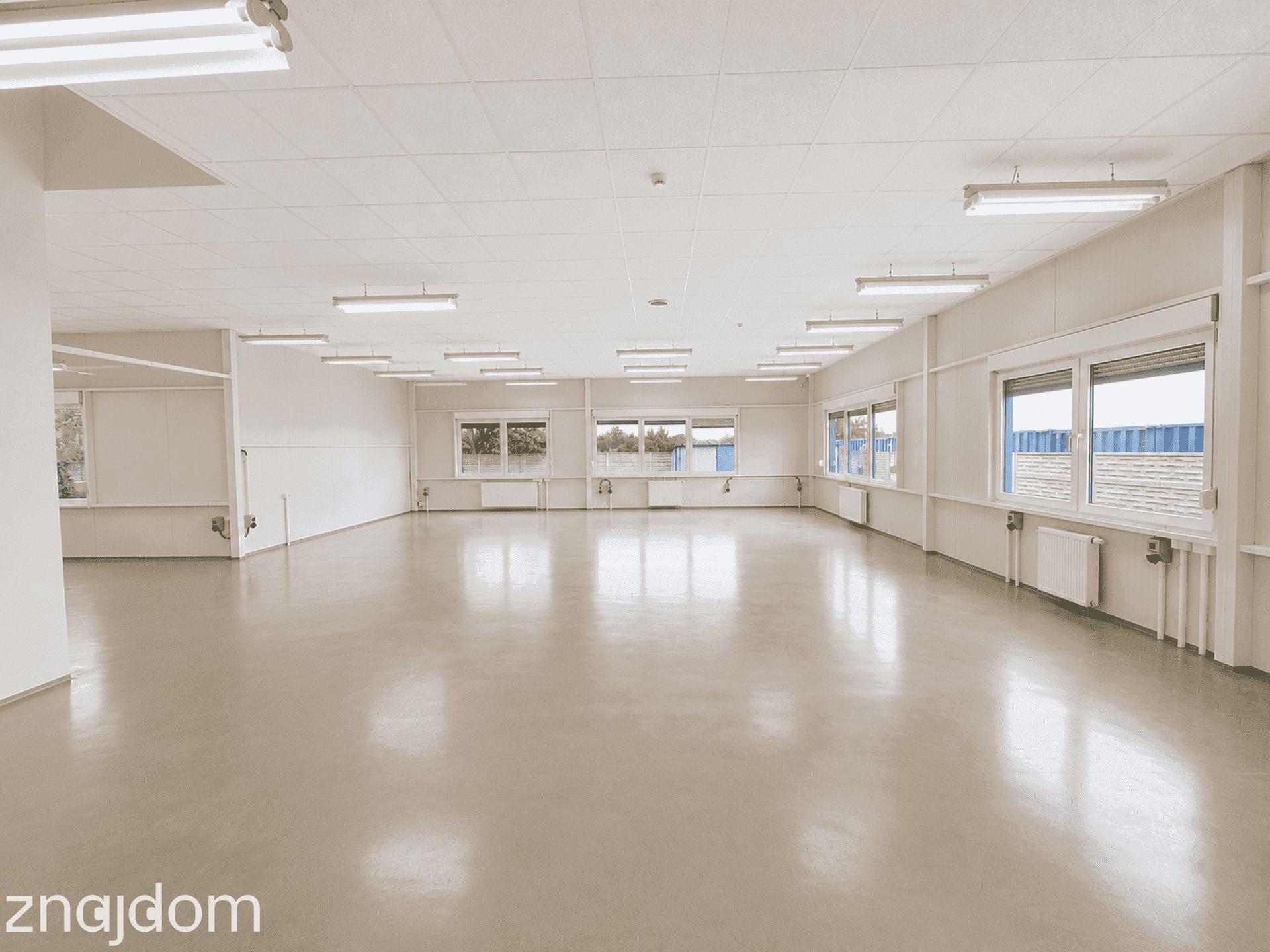 Lokal usługowy 400 m² | Pabianice | Parking | Ogrodzony teren | - zdjęcie 7