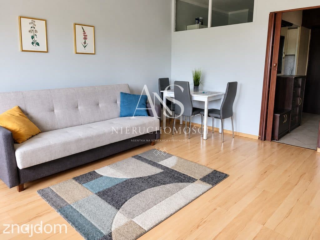 Kawalerka 35 m² z balkonem i osobną kuchnią!