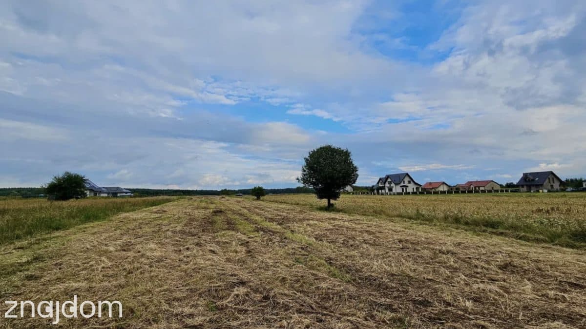 Działka budowlana w spokojnej okolicy.