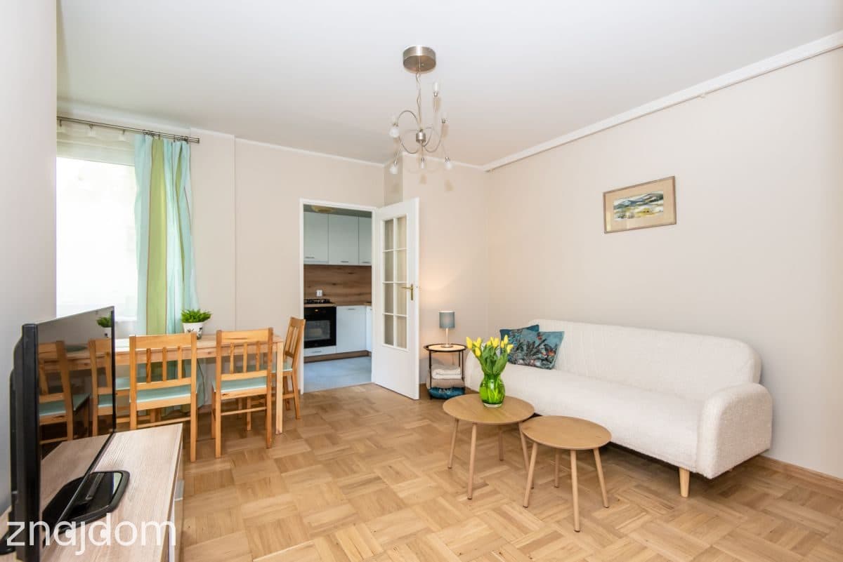 Śniadanie na Mostowej, 2 pokoje, parter, zieleń - zdjęcie 4