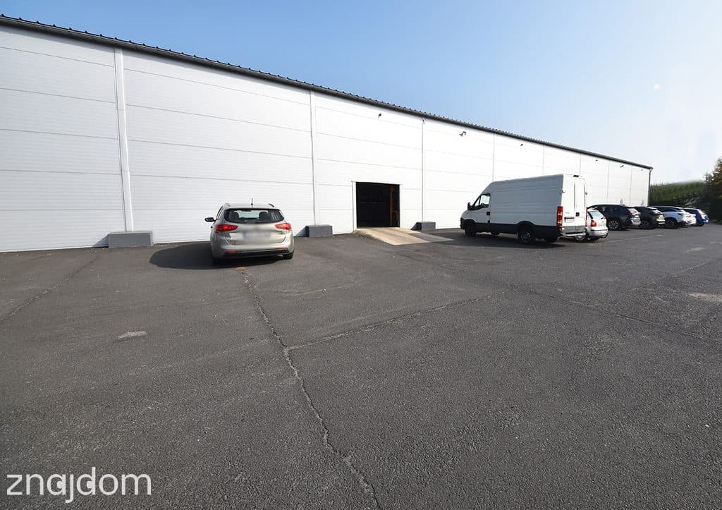 Magazyn z biurami i placem dla TIR | 719 m² | dostęp 24/7 | Opole