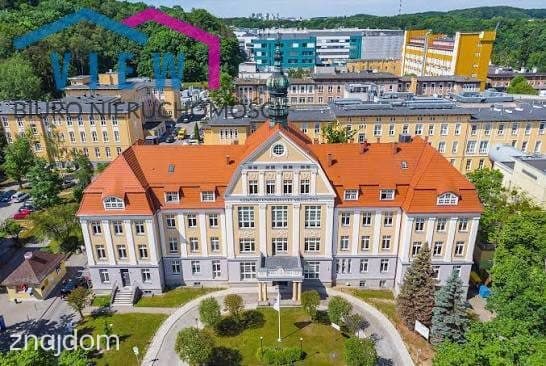 Hala w cenie lokalu/10min do Uczelni/Obok tramwaj
