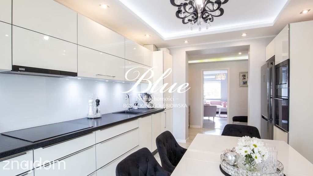 Apartament z duszą w pięknej wykończonej kamienicy - zdjęcie 7