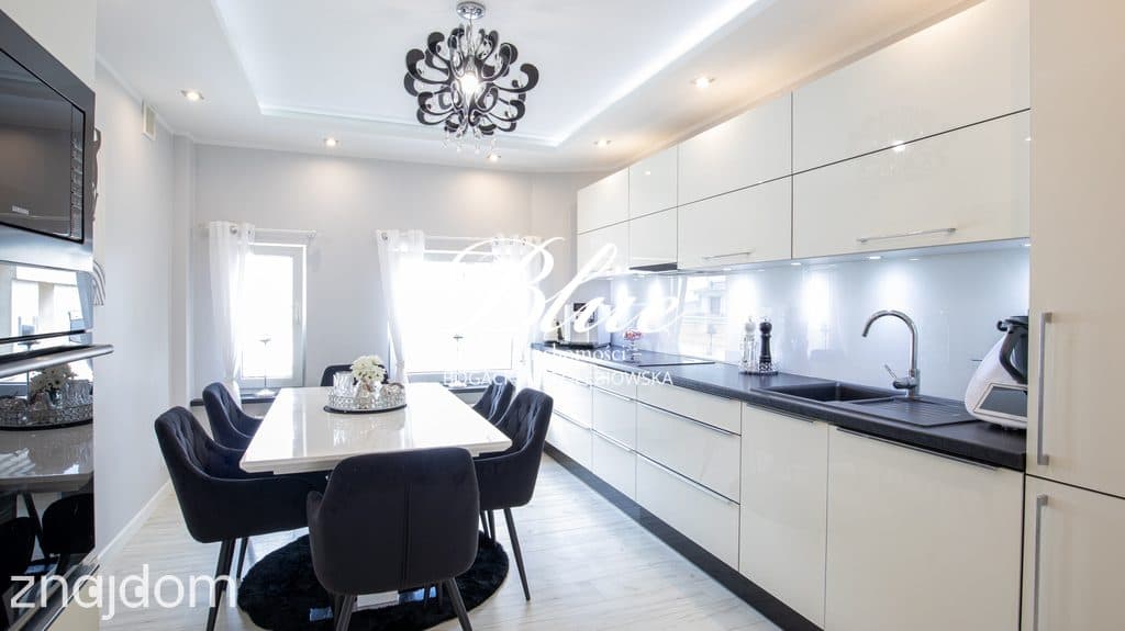 Apartament z duszą w pięknej wykończonej kamienicy - zdjęcie 8