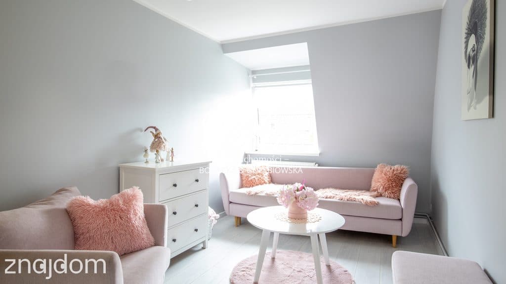Apartament z duszą w pięknej wykończonej kamienicy - zdjęcie 11