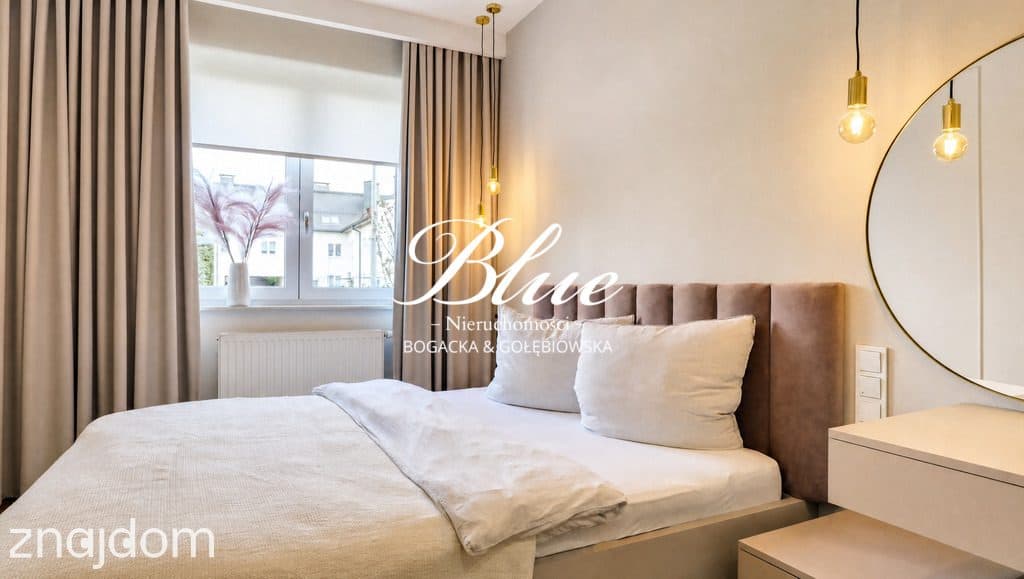 Apartament zaprojektowany przez architekta z tarasem w zieleni - zdjęcie 8