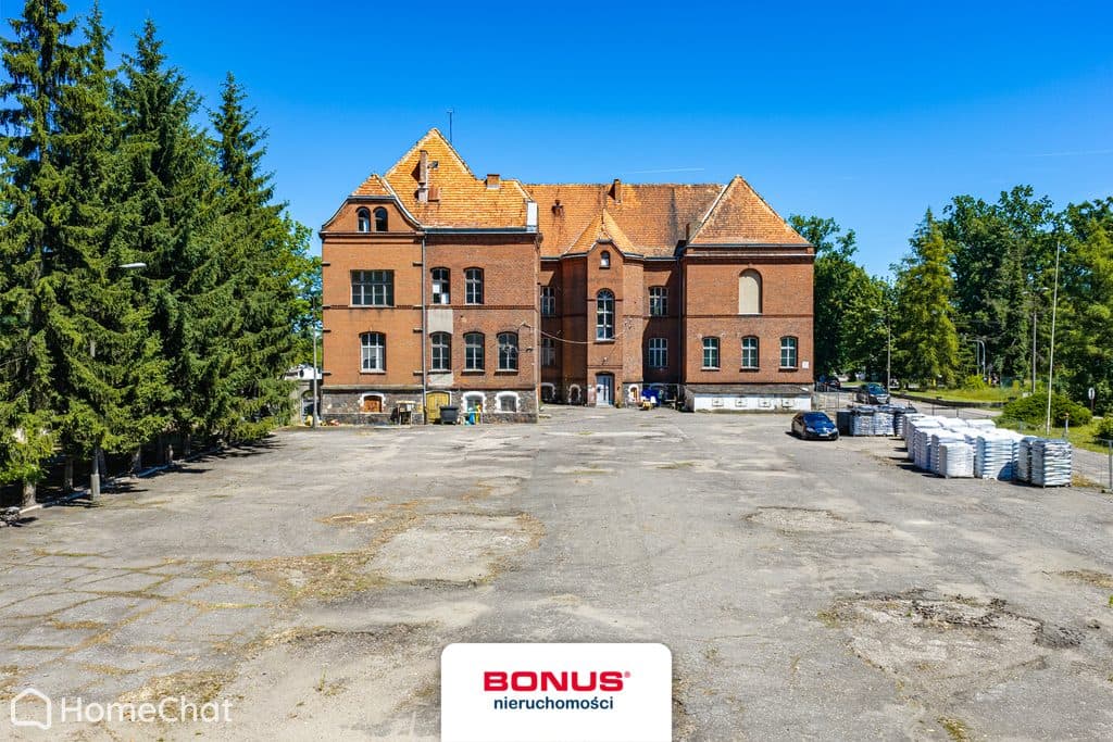 Budynek z XIX wieku | Centrum Chojny | Inwestycja