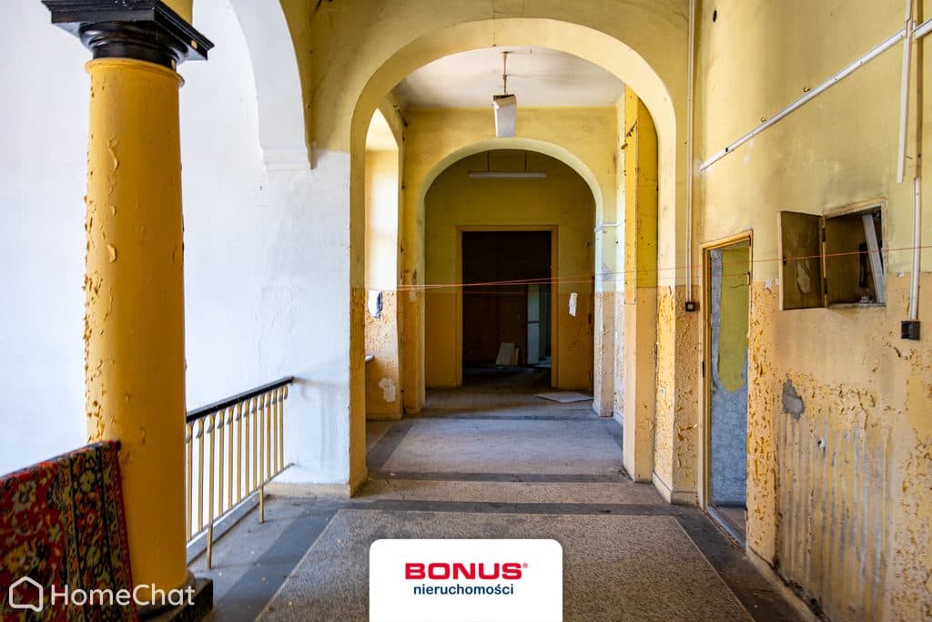 Budynek z XIX wieku | Centrum Chojny | Inwestycja