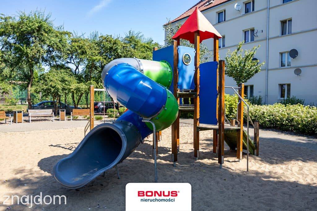 4 pokoje i 2 łazienki, super miejscówka - zdjęcie 13