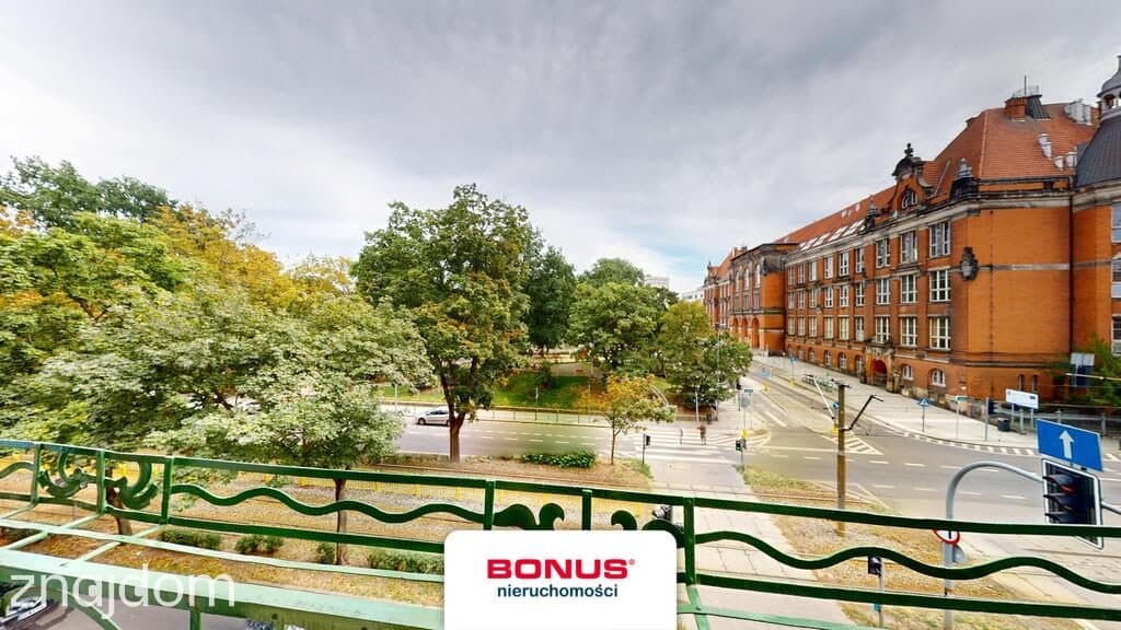 Centrum, 112,47m 3 pokojowe mieszkanie w kamienicy - zdjęcie 2