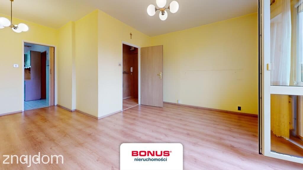 Przestronne 3 pokoje, balkon, piwnica, parking - zdjęcie 3