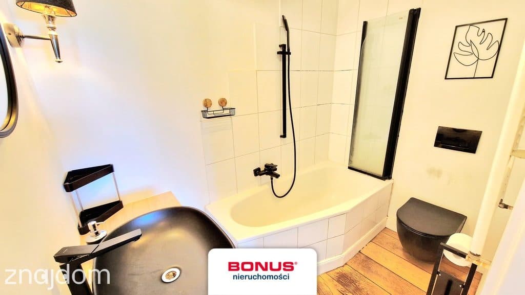 3 pokoje z dużym balkonem i klimą - zdjęcie 8