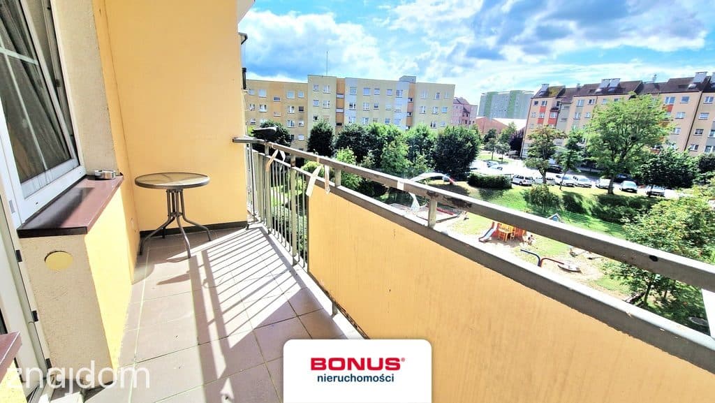 3 pokoje z dużym balkonem i klimą - zdjęcie 3