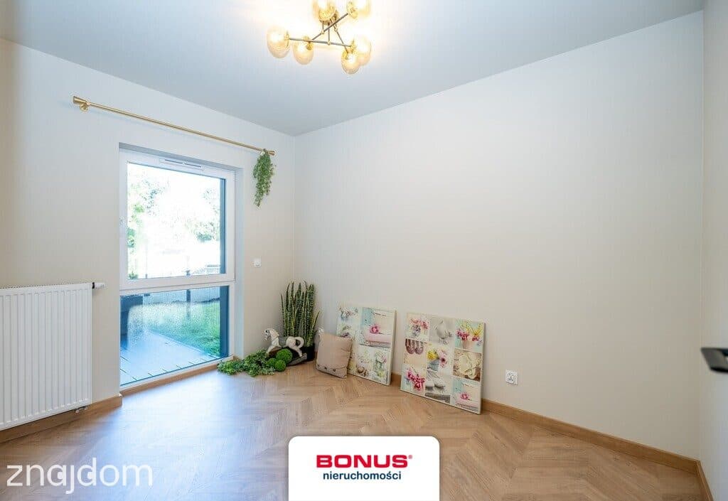 2 pokojowy apartament ogródkiem i parkingiem. - zdjęcie 8