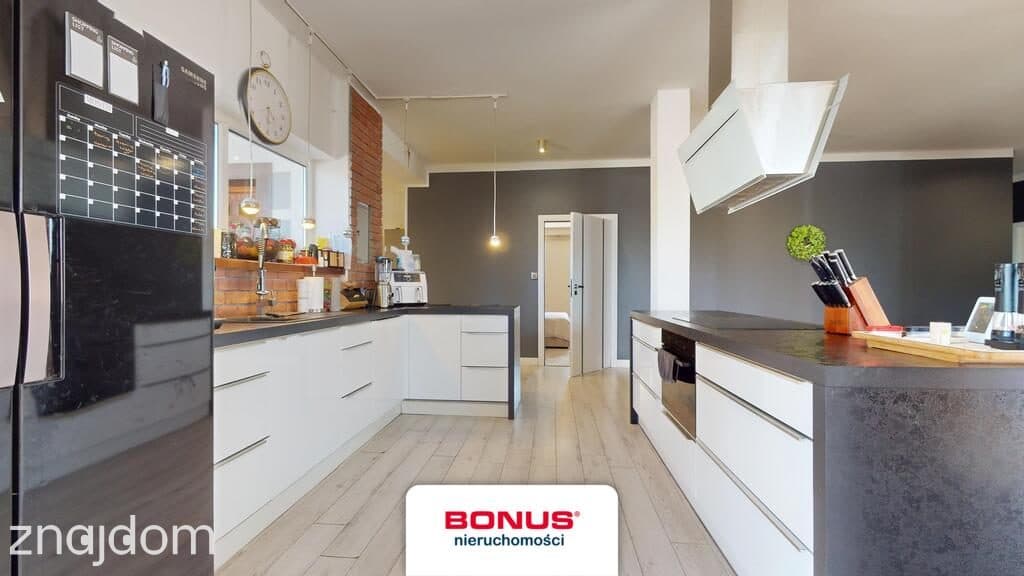 Dom 250 m² z garażem i działką inwestycyjną 2,36 h - zdjęcie 7