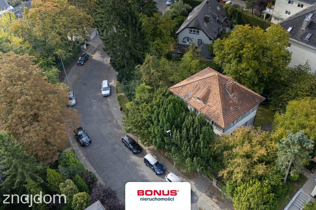 WOLNOSTOJĄCA WILLA NA POGODNIE | PARK KASPROWICZA | 992 m² DZIAŁKI