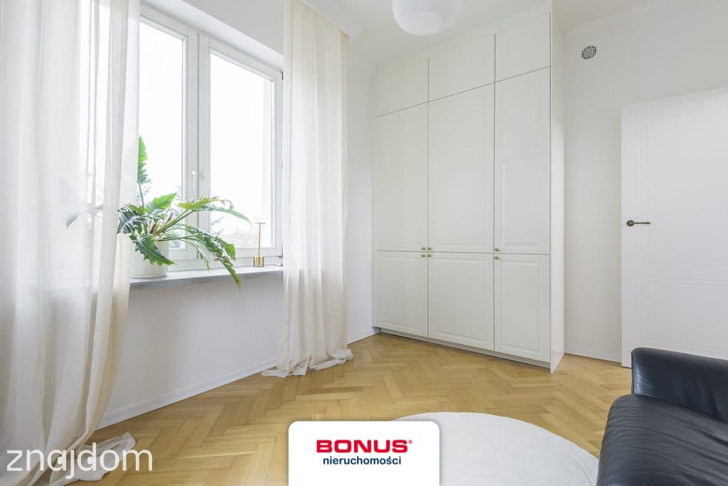 80 m², 4 pokoje,  5 min od Łazienek - zdjęcie 11