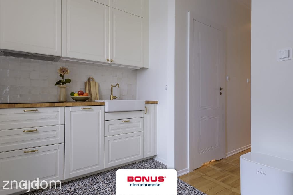 80 m², 4 pokoje,  5 min od Łazienek - zdjęcie 17