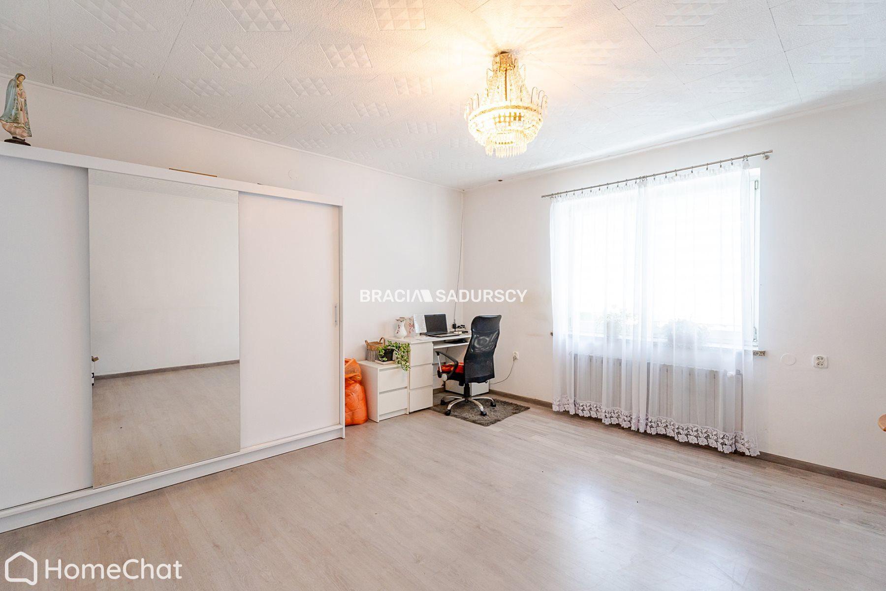 Dom z dużą działką budowlaną. Rzozów 87 arów.