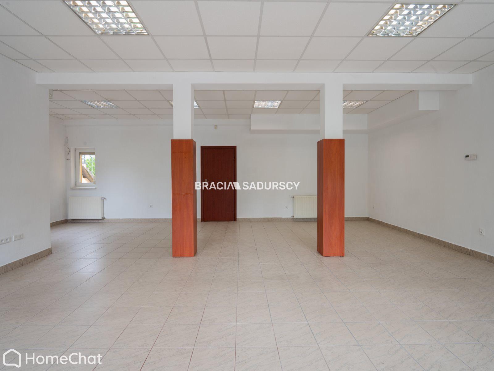 Lokal handlowo-usługowy 77,3 m², parking, Skawina