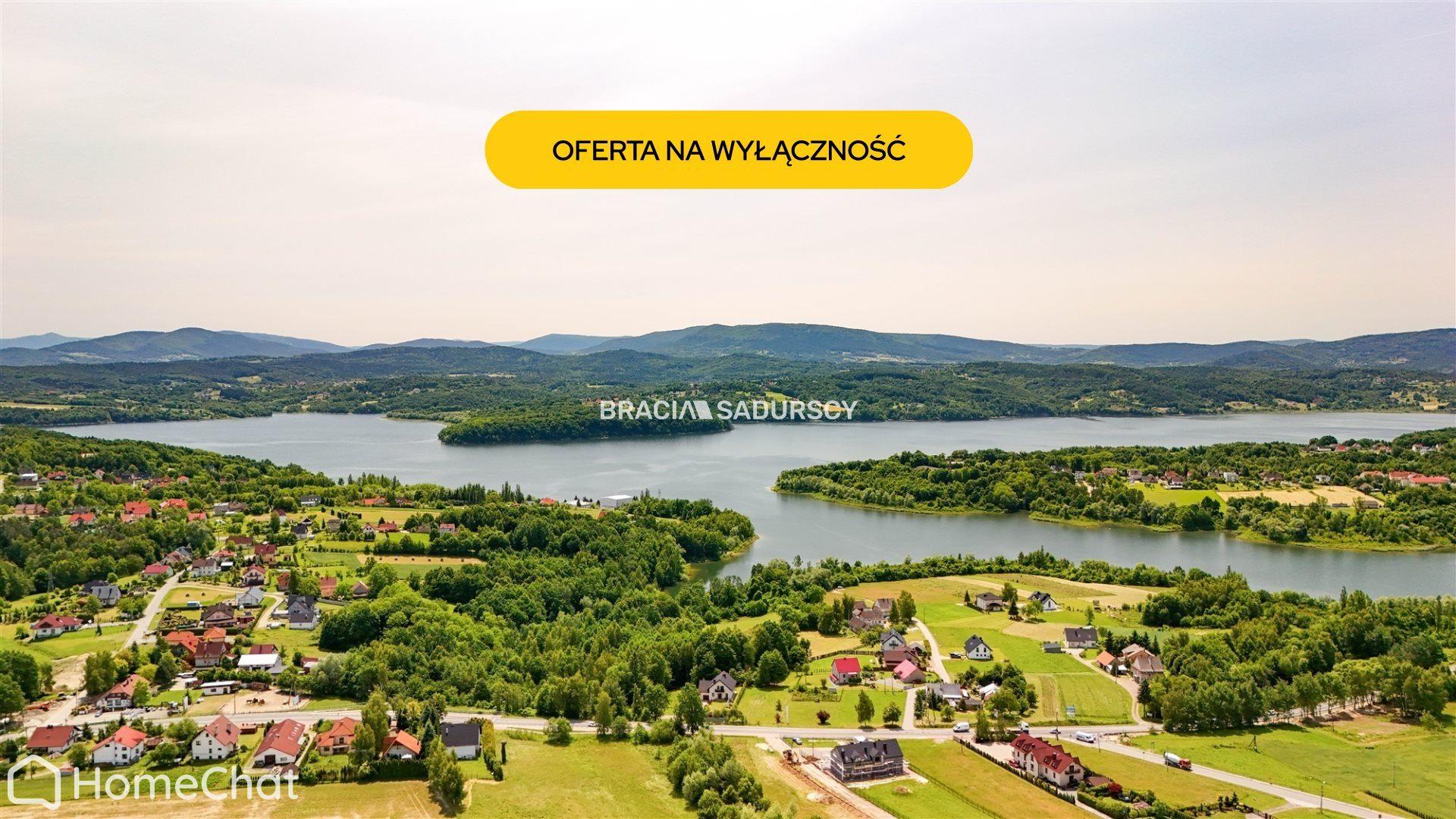 Dom w spokojnej okolicy Jeziora Dobczyckiego.