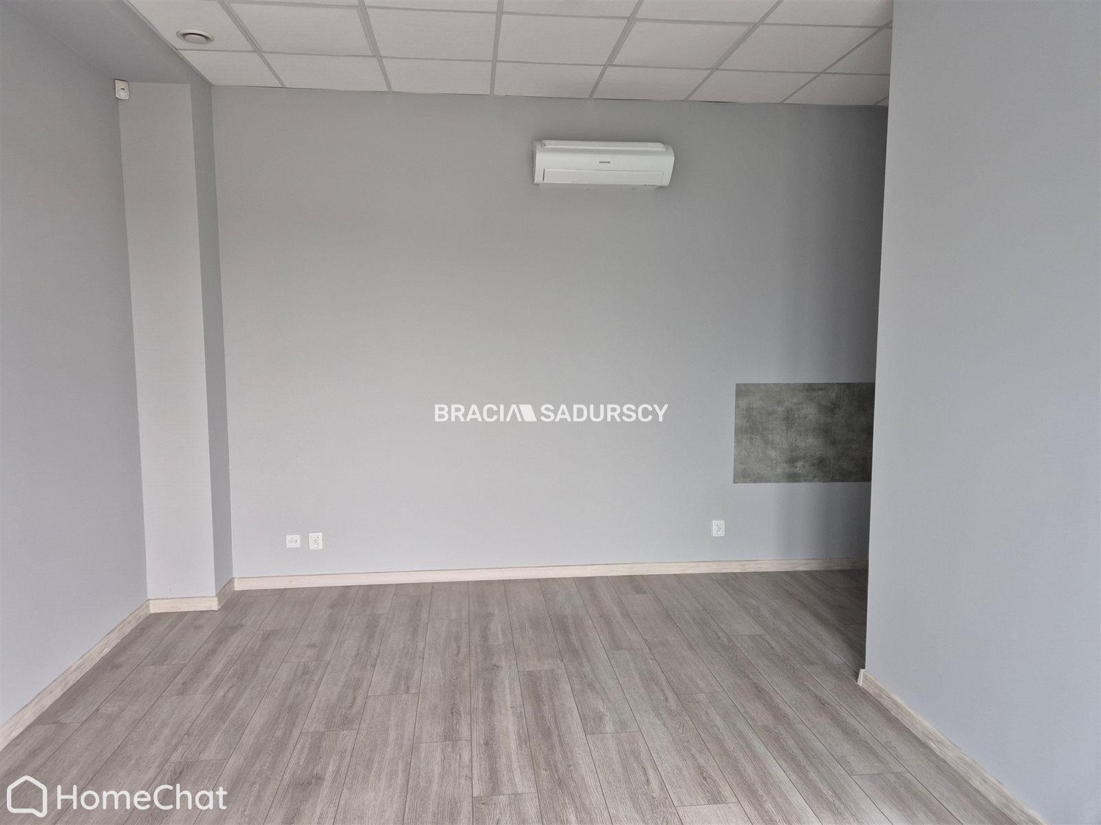 Nieruchomość: biura + magazyn / Półłanki!
