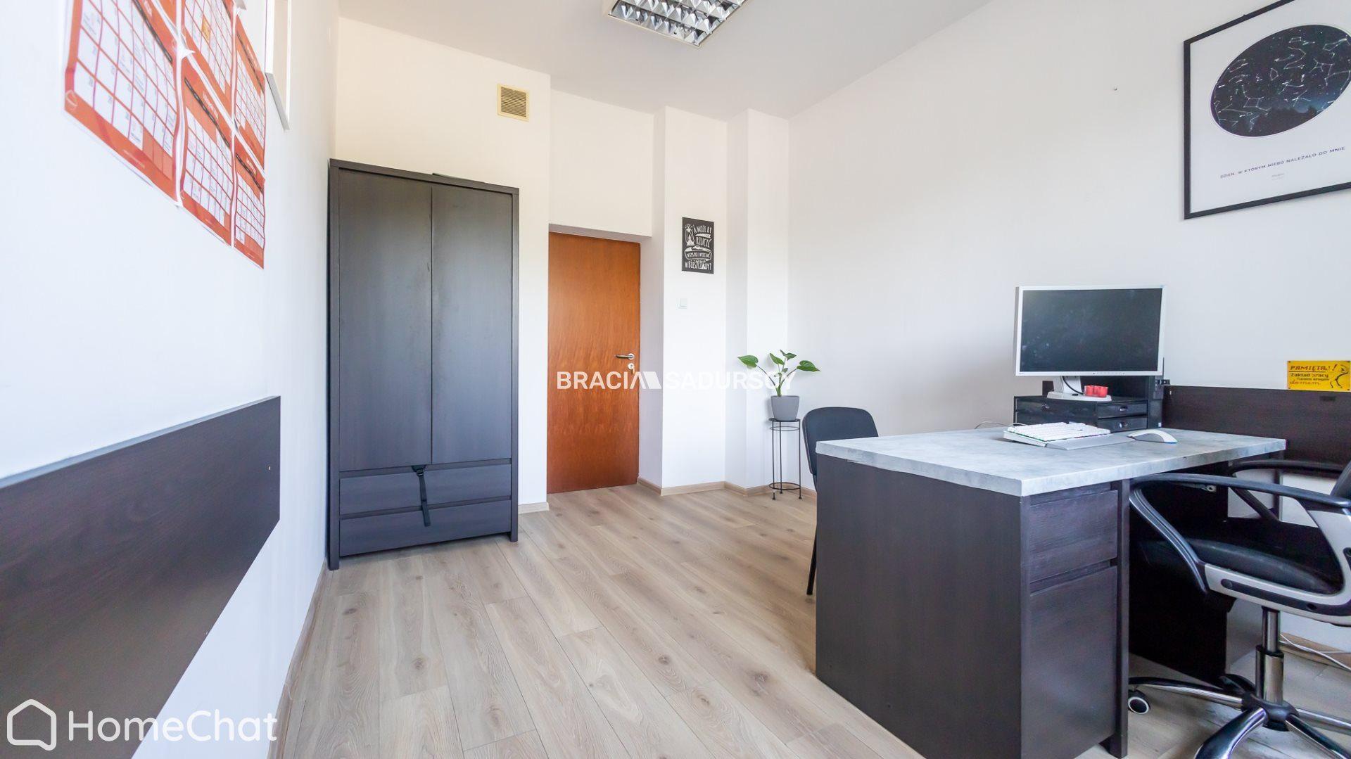 Bronowice, 217m2 biur + parking