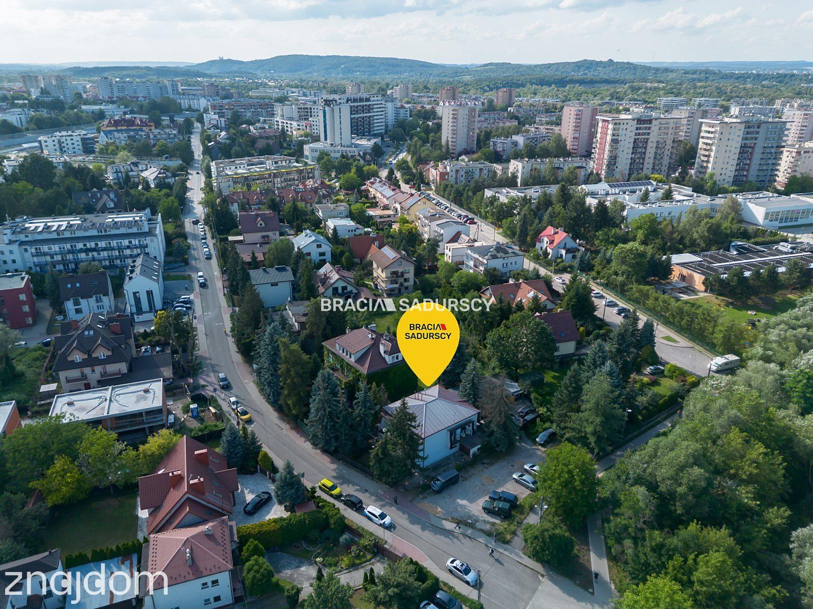 Klimatyczny, wolnostojący dom w sąsiedztwie parku - zdjęcie 8