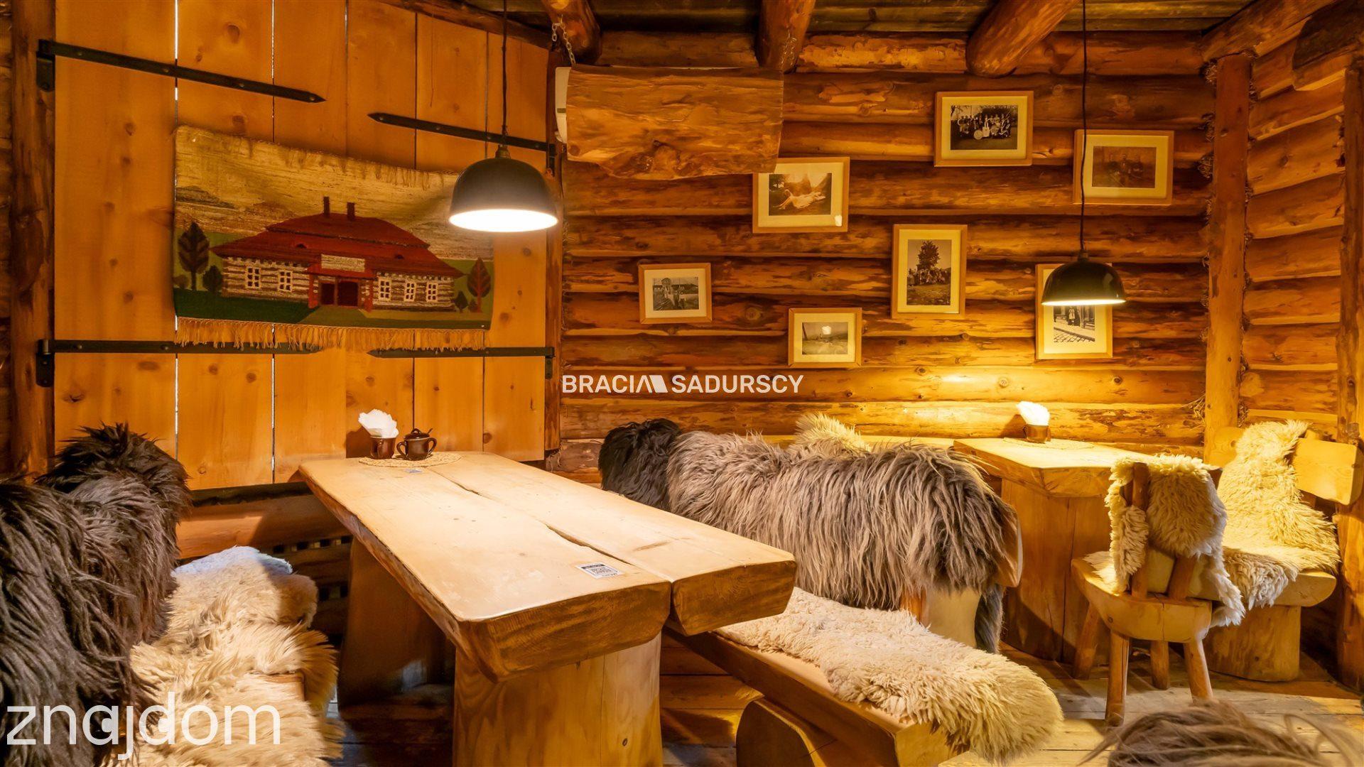 Lokal w centrum miasta z działającą restauracją - zdjęcie 15