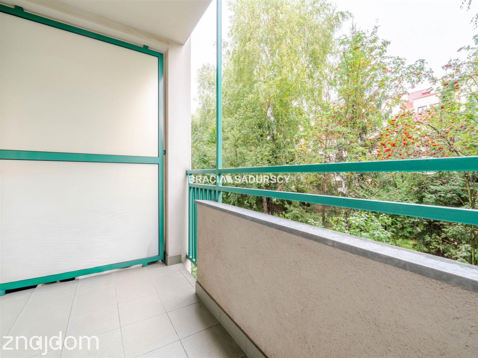 Sprzedam, duża kuchnia, 2-pok z balkonem - zdjęcie 6