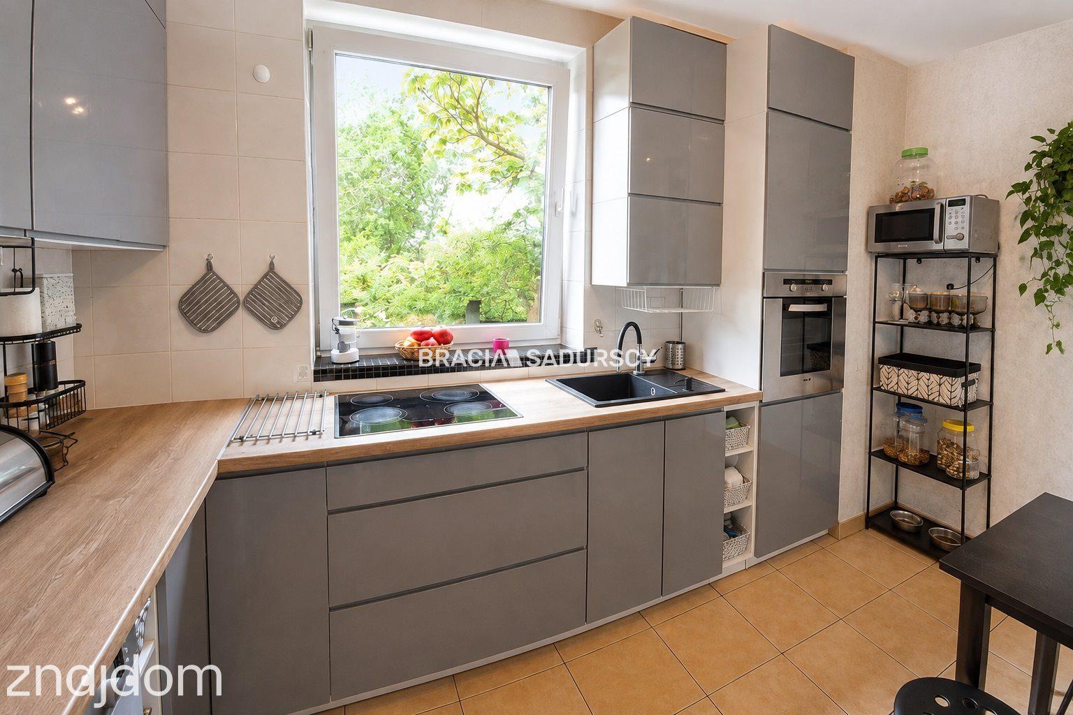 3 pokoje z ogrodem 130 m² i kominkiem - zdjęcie 12