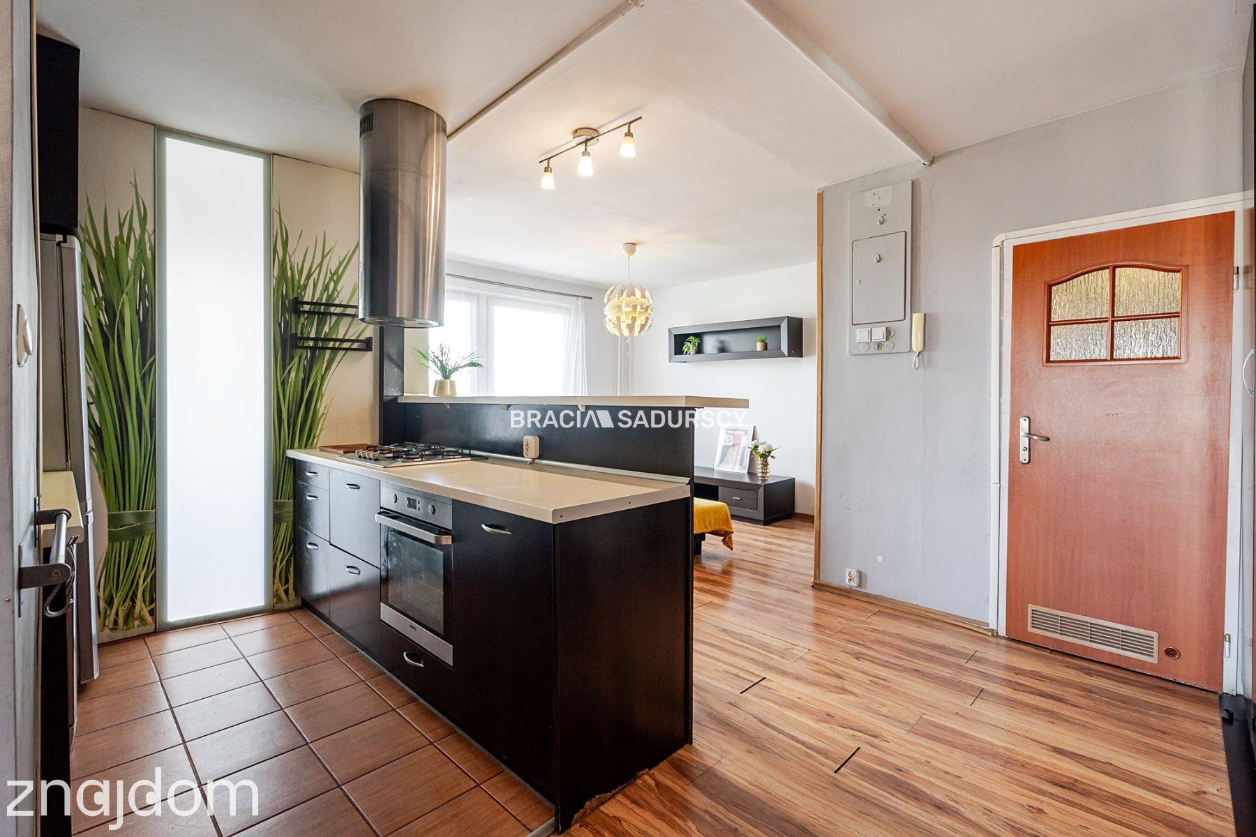 3pok.z potencjałem, balkon, tramwaj, Mistrzejowice - zdjęcie 2
